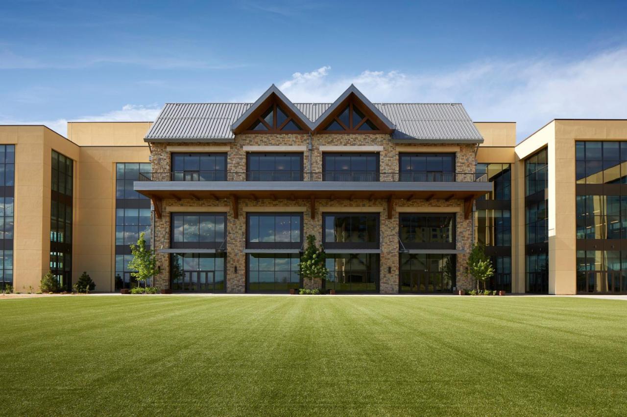 Gaylord Rockies Resort & Convention Center Aurora Exterior photo