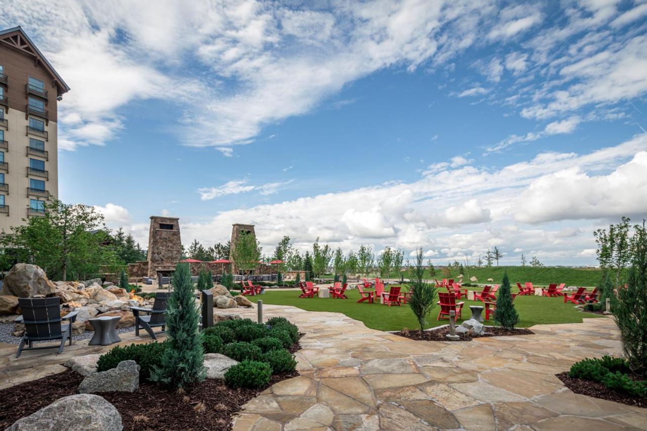 Gaylord Rockies Resort & Convention Center Aurora Exterior photo